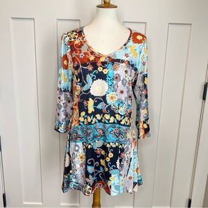 Merchant Colorful tunic size large